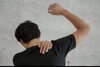 肩を動かすと痛みを感じる症状😱「四十肩・五十肩等のトラブルさんへ」