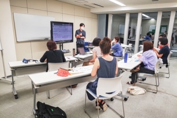 実際の養成クラスの様子「セントラルジャパン日本語学校」