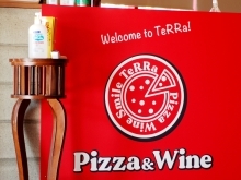 ピザ＆ワイン テラ