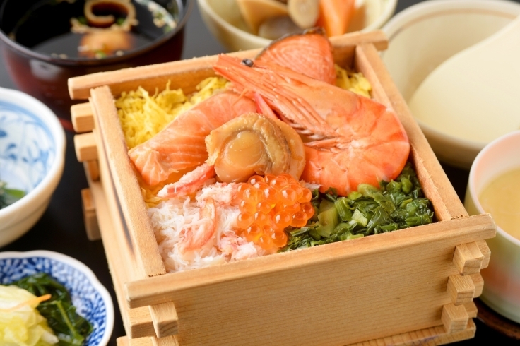 「函館 寿々半」伝統のせいろ飯や本格和食を存分に！