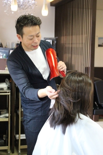 日々のケアにはかかせない。ドライヤーの正しい当て方も！「hair salon  arth（ヘアーサロン アース）」