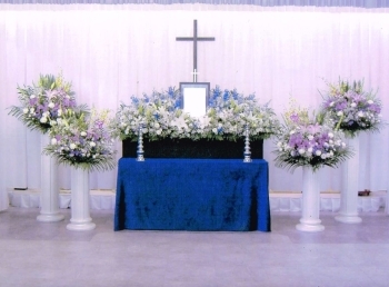 家族葬用の祭壇もご用意しております。「有限会社 麻生葬祭 麻生セレモニーホール」