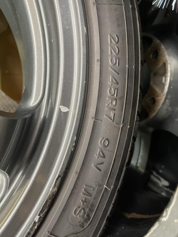 「【中古 タイヤ×アルミ】225/45R17　94V  4本セット   ￥28,490」