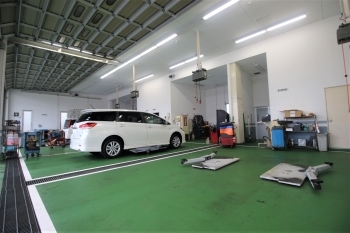 中古車販売店では珍しい、大型のサービス（整備）工場を併設「鹿児島トヨタ自動車 株式会社 グリーンフィールド隼人店」