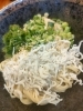 しらすとあおさのりで春感じるまぜそばに仕上げてます。「日替わりメニューで〆まで大満足！宴会予約も受付中です」