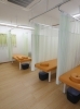 清潔感のある院内。ベッド数は3つ「ほがらか整骨院」