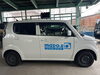 シール貼り付け後の車の様子「北陸ウインドウ-車へシール貼り付け」