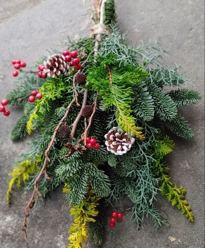 クリスマスリース スワッグお作りします 下総中山から徒歩7分の小さな花屋ミドリヤプラスです 花と雑貨 Midoriya Plusのニュース まいぷれ 船橋市 クリスマスリース スワッグお作りします 下総中山から徒歩7分の小さな花屋ミドリヤプラスです 花と雑貨 Midoriya Plusのニュース まいぷれ 船橋市