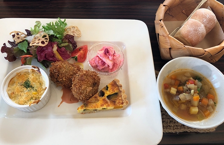 Cafe Potage カフェ ポタージュ の手づくりパンのプレートランチ 西条市 丹原 西条のランチおすすめ店 まいぷれ 西条市