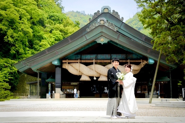 「TOHAKUKAN Ystudio 東伯館写真場」出雲大社結婚式場・出雲教結婚式場専属の写真館です。