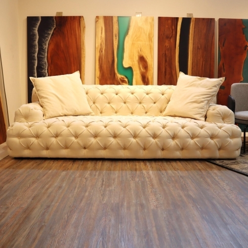 「[展示品価格の大特価なソファ]のご紹介。札幌市清田区の家具の店、Ties interior。」