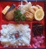 「明日の日替り弁当はハガツオちらし」