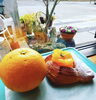 「写真は今日からの発売の春峰のデニッシュとマリトッツォ 名手さんの柑橘類は美味しいんですこれから徐々に変化していきますので楽しみにしてくださいね」