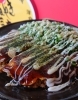 関西風豚玉(ネギのせ)「毎月23日は鉄板メニュー３０円引き！」