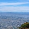 写真は上曽峠から足尾山に向かう途中の所です。遠くに浅間山までみえました。