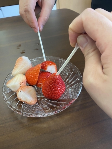 編集部で美味しくいただきました♡「イチゴラスさんの高級いちご！！」