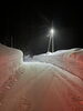 除雪後の道路と雪壁「冬季の仕事」