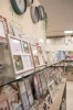 かわいらしい写真立てや時計もありますよ「生活雑貨アンジュール 女池上山店」