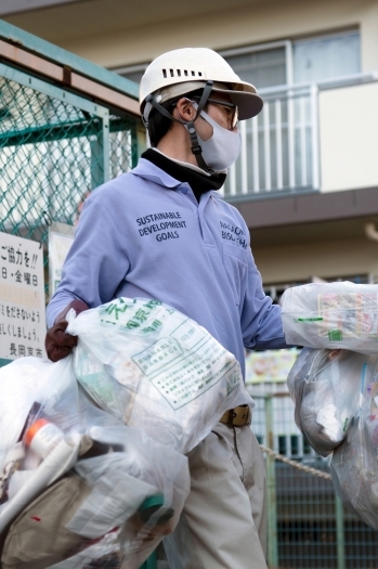 社員教育でプロ意識を育成し、業務への実践活動を展開しています「有限会社 長岡美装社」