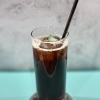 カフェイン入りアイスコーヒー