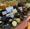 土釜や器など豊富な商品の数々「やきものまち信楽☆置物から器まで商品豊富なお店です。」