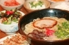 超お得！　平日ランチセット680円～（写真はCランチ）「熟成とんこつラーメン れんげ」