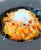 畑で採れたズッキーニを合わせて夏っぽく仕上げました「鶏ももとズッキーニのトマトラグー🍝　6月30日(月)　ヤサカ健康マルシェ🌟　新鮮採れたて野菜販売致します。　農家イタリアン trattoria＆bar 黒猫🐈‍⬛」