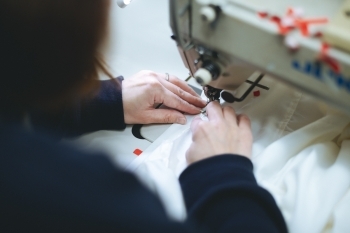 『アイセン』の縫製商品は主に関西圏へ出荷しています「学生服リユースshop さくらや薩摩川内店」