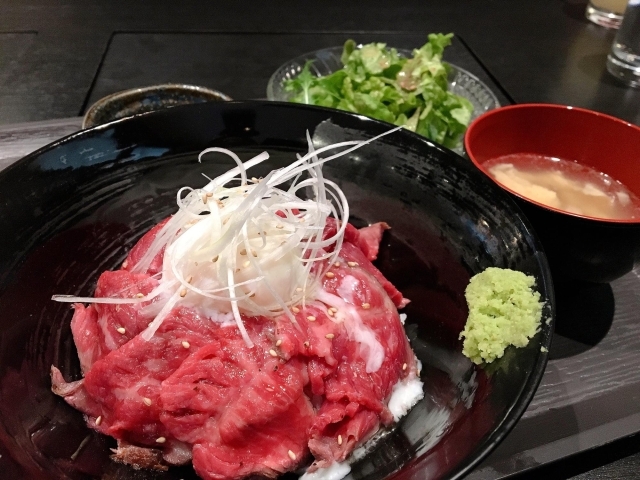 たん 横浜 きん ランチ