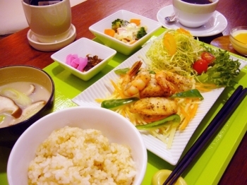 海鮮の米粉フライと野菜あんかけ（週替ランチ）<br>【価格】1,040円