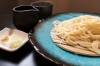 当店の自家製うどんは細いのが特徴で、コシも強いです「千歳饂飩」