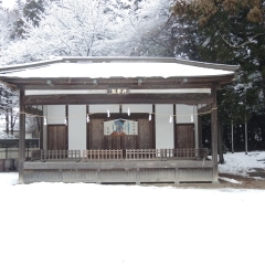 雪の伊奈氷川神社