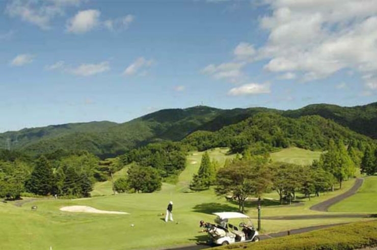 「舞鶴カントリークラブ」地域で希少な滞在型ゴルフアクティビティ