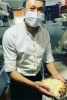明るい店主のニシャル「エベレスト ロティーカフェ Indain Nepali Retaurant」
