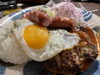 目玉焼きとウィンナートッピング「ハンバーグLOVE♡」
