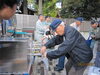 三方向（左右・後）から給水が<br>可能な新型給水車