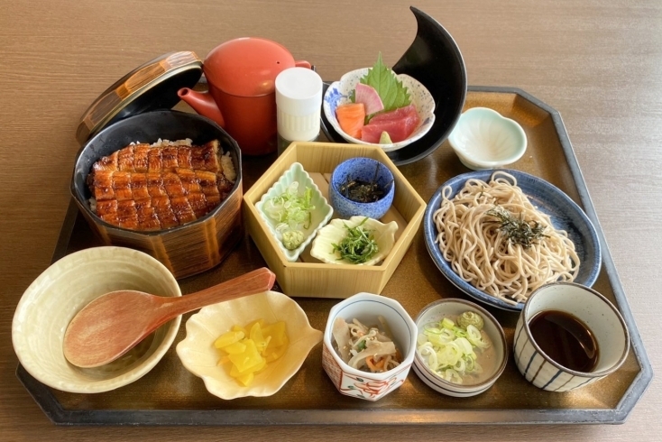 「和食麺処 サガミ 三島玉川店」挽きたて二八そばと、国産うなぎの定食にこだわっています！
