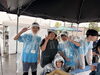 運営スタッフの方にカッパをつくってもらいました。「館鼻岸壁朝市自主研修を終えて」