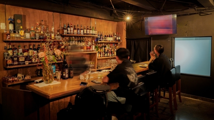 「Bar re:frain」西千葉駅徒歩30秒　音楽や映画好きが集うオーセンティックバー