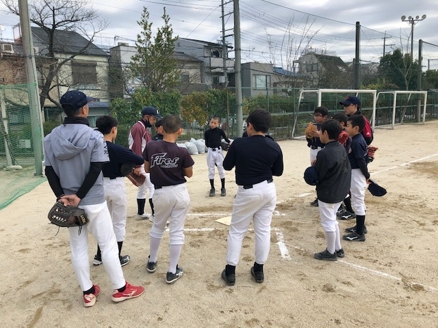 6年生チーム（山ノ内スーパーキッズと合同）「花園ファイヤーズスポーツ少年団」