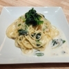 ほうれん草とサーモンのクリームソースパスタ