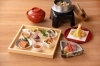 お昼には昼限定の「釜めしコース」をご用意しています。「谷平」