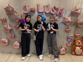 インストラクター　左から、asagi・MARIKO・ANNA「J→LUSH！！ダンススクール」