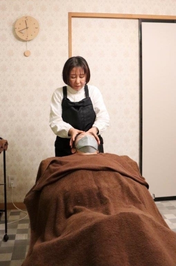 日本ヘッドスパ協会Make a Wishヘッドセラピスト1級取得「ドライヘッドスパ＆ヘナ専門店 ワンハート」