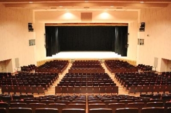 大ホール（ステージ）「糸魚川市民会館」