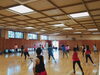 広々とした 室内で 思いっきり身体を動かします「♪無料体験 実施中！  高校生以上 上限なし！メンズもOK！子連れOK！月曜日から土曜日まで毎日踊ってまーす」
