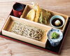 当店一番人気★　新次郎天ぷら盛り十割蕎麦　990円（税込）「新次郎 川西多田店」