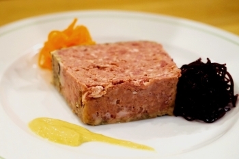 自家製の豚肉のパテ
ごろっとした肉の食感・旨味を楽しめます「ワイン食堂 8-FLAG」