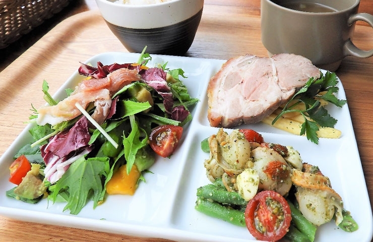 Mr Mrs Cafe ミスターアンドミセスカフェ 管理栄養士監修のデリランチ 楽しく食べて 美味しく健康に 新潟市のおすすめランチ特集 まいぷれ 新潟市 Mr Mrs Cafe ミスターアンドミセスカフェ 管理栄養士監修のデリランチ 楽しく食べて 美味しく健康に 新潟市のおすすめランチ特集 まいぷれ 新潟市