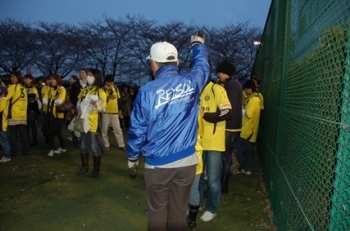 イベント会場でもお手伝い。「整理券を持っている方はこちらへ！」